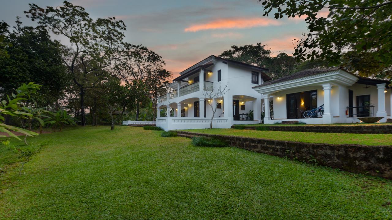 Отель The Postcard Velha, Goa Старый Гоа Экстерьер фото